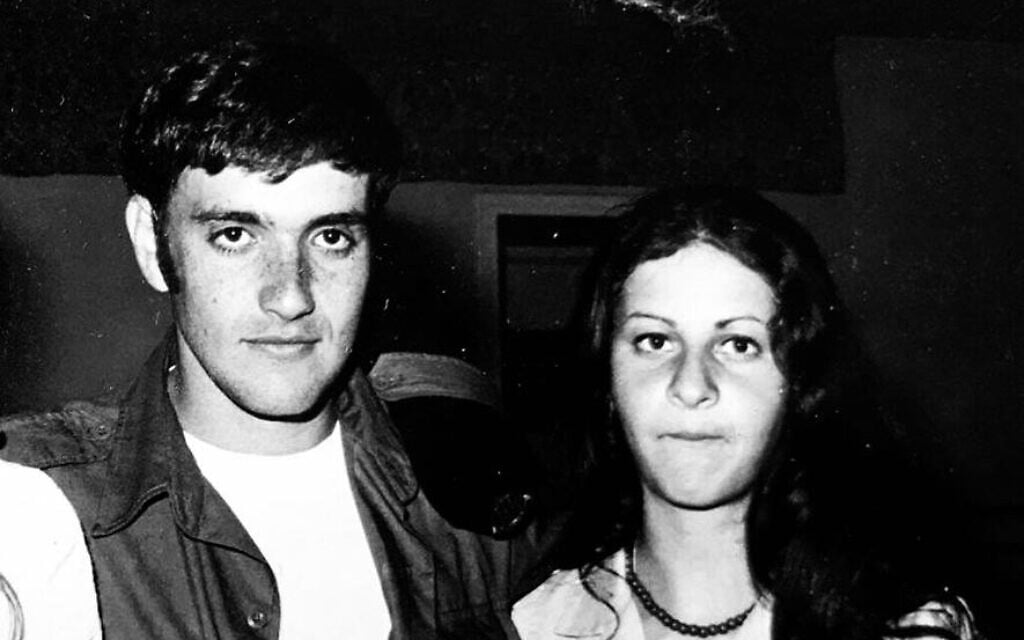 Efraim and Shoshi Zinger in Israel after his release from Syrian prison in 1974. (Courtesy) Efraim and Shoshi Zinger in Israel after his release from Syrian prison in 1974. (Courtesy)