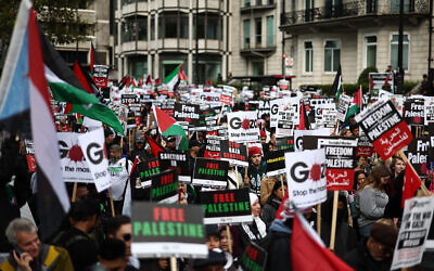 Pro-Palestinian, anti-Israel rally in London on October 21, 2023 to demand a ceasefire. (Henry Nicholls/AFP)