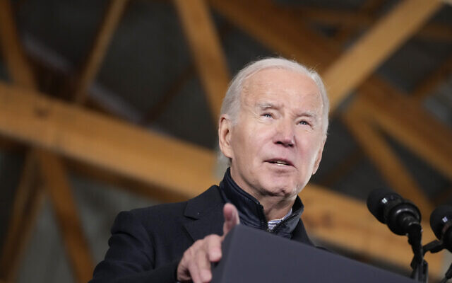 US President Joe Biden speaks at Dutch Creek Farms in Northfield, Minnesota, Nov. 1, 2023. (AP Photo/Andrew Harnik)