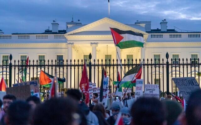 Activists protest outside of the White House during a pro-Palestinian demonstration in Washington, November 4, 2023. (AP/Jose Luis Magana) Activists protest outside of the White House during a pro-Palestinian demonstration in Washington, November 4, 2023. (AP/Jose Luis Magana)
