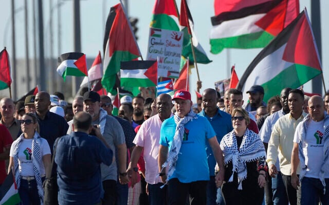 Cuban President Miguel Díaz-Canel, center, and his wife Lis Cuesta march during a pro-Palestinian demonstration in Havana, Cuba, Thursday, Nov. 23, 2023. (AP/Ramon Espinosa) Cuban President Miguel Díaz-Canel, center, and his wife Lis Cuesta march during a pro-Palestinian demonstration in Havana, Cuba, Thursday, Nov. 23, 2023. (AP/Ramon Espinosa)