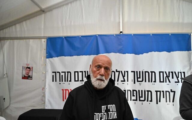 Dani Miran speaks to visitors at Hostages Square in Tel Aviv, on November 27, 2023. (Canaan Lidor/Times of Israel) Dani Miran speaks to visitors at Hostages Square in Tel Aviv, on November 27, 2023. (Canaan Lidor/Times of Israel)