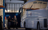 Israeli security forces guard outside the entrance to Ofer prison, outside of Jerusalem, November 26, 2023. (Yonatan Sindel/Flash90)