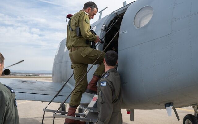 IDF Chief of Staff Lt. Gen. Herzi Halevi boards a plane operated by the IAF's 100th Squadron at the Hatzor airbase, November 12, 2023. (Israel Defense Forces) IDF Chief of Staff Lt. Gen. Herzi Halevi boards a plane operated by the IAF's 100th Squadron at the Hatzor airbase, November 12, 2023. (Israel Defense Forces)