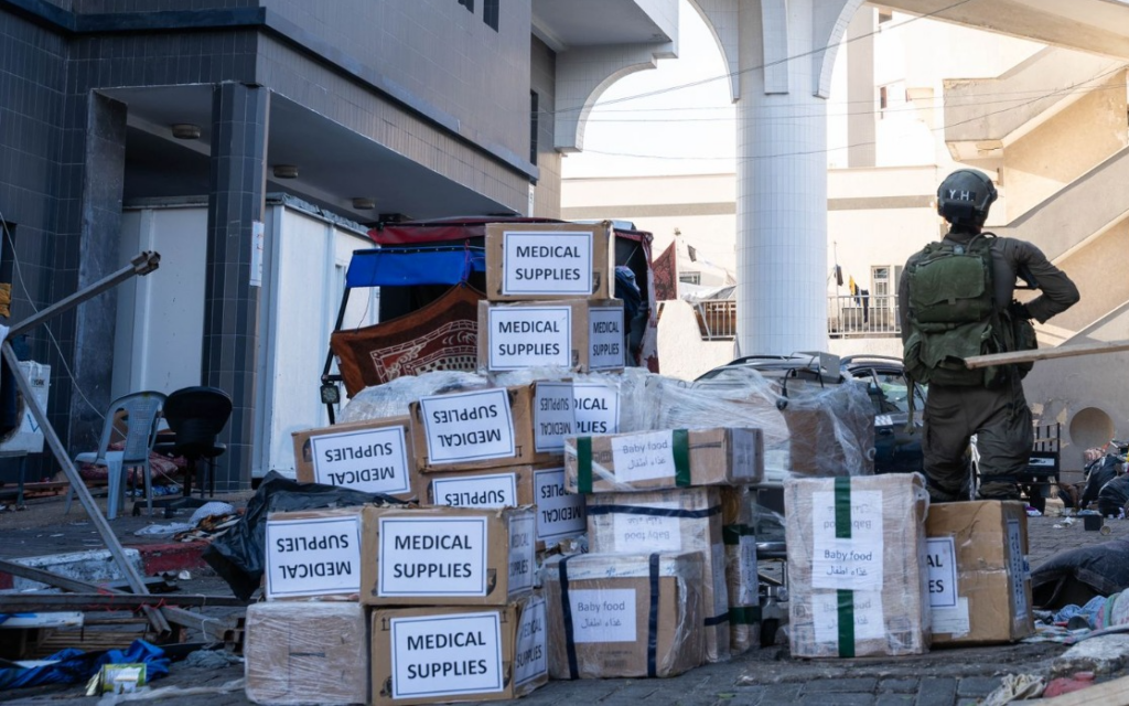 An IDF soldier with medical supplies at Shifa Hospital in Gaza City in a handout photo distributed on November 15, 2023 (Israel Defense Forces)