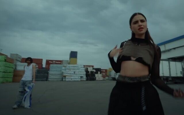 Screenshot from the 'Charbu Darbu' video. (used in accordance with Clause 27a of the Copyright Law)