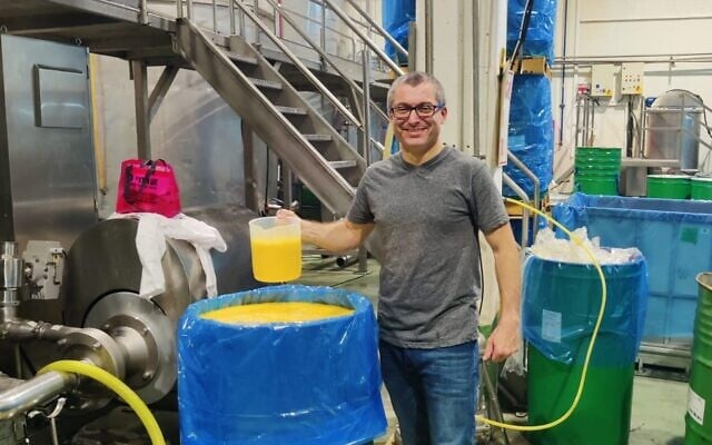 Yossi Sefi, Chief Technical Officer of BlueTree, samples the company’s sugar-reduced orange juice (BlueTree Technologies) Yossi Sefi, Chief Technical Officer of BlueTree, samples the company’s sugar-reduced orange juice (BlueTree Technologies)