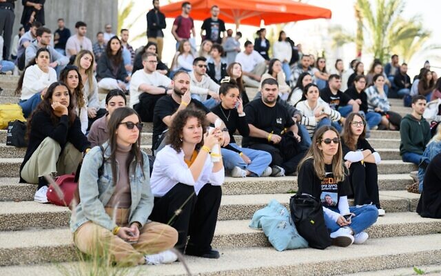 Students at Ben-Gurion University of the Negev on December 31, 2023. (courtesy BGU/Dani Machlis)