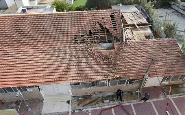 An aerial picture shows damages to a synagogue following a rocket attack from the Gaza Strip, in Sderot on December 3, 2023. (Jack Guez / AFP) An aerial picture shows damages to a synagogue following a rocket attack from the Gaza Strip, in Sderot on December 3, 2023. (Jack Guez / AFP)