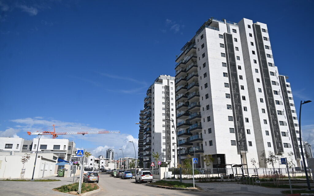 One of the buildings in Kiryat Gat where survivors of Kibbutz Nir Oz are staying, pictured here on January 3, 2024. (Canaan Lidor/Times of Israel)