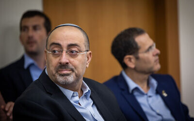 Likud MK Nissim Vaturi attends a discussion in the Knesset, November 21, 2022. (Yonatan Sindel/Flash90)