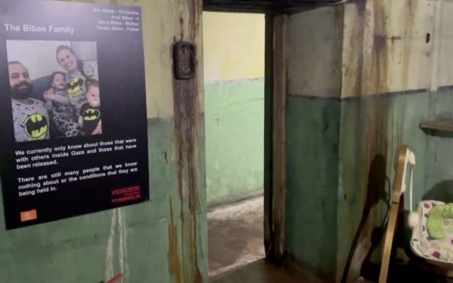 The 'Voice from the Tunnels' installation in east London aims to bring to life the experience of hostages held by Hamas terrorists for more than 100 days. This exhibition highlights the Bibas family, who remains in captivity in Gaza. (Screenshot: X, used in accordance with Clause 27a of the Copyright Law) The 'Voice from the Tunnels' installation in east London aims to bring to life the experience of hostages held by Hamas terrorists for more than 100 days. This exhibition highlights the Bibas family, who remains in captivity in Gaza. (Screenshot: X, used in accordance with Clause 27a of the Copyright Law)