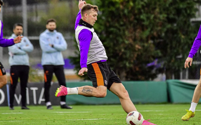 FILE - Midfielder Eden Kartsev during a training session with the İstanbul Başakşehir soccer team, November 2023 (Screenshot: Instagram, used in accordance with Clause 27a of the Copyright Law) FILE - Midfielder Eden Kartsev during a training session with the İstanbul Başakşehir soccer team, November 2023 (Screenshot: Instagram, used in accordance with Clause 27a of the Copyright Law)