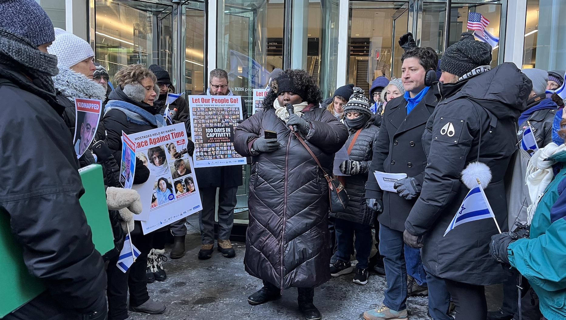 Pro-Israel Chicagoans brave sub-zero weather at rally marking 100 days