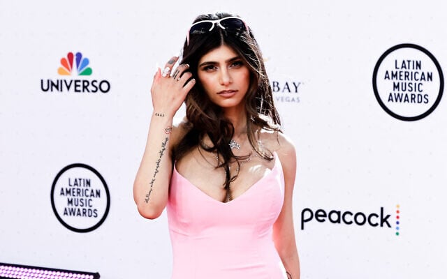 Mia Khalifa arrives at the 2022 Latin American Music Awards at Michelob ULTRA Arena on April 21, 2022 in Las Vegas, Nevada. (Photo by Greg Doherty / GETTY IMAGES NORTH AMERICA / Getty Images via AFP) Mia Khalifa arrives at the 2022 Latin American Music Awards at Michelob ULTRA Arena on April 21, 2022 in Las Vegas, Nevada. (Photo by Greg Doherty / GETTY IMAGES NORTH AMERICA / Getty Images via AFP)