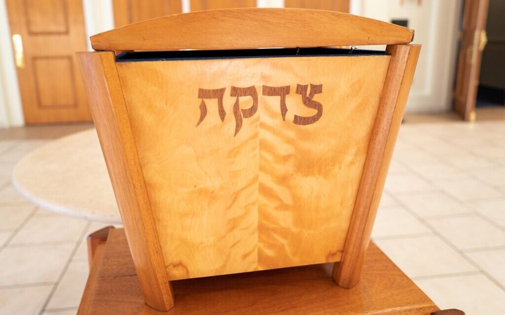 Beyond the myth of Jewish wealth