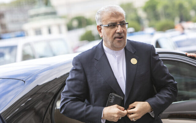 Iran's Minister of Petroleum Eng Javad Owji arrives at the 8th OPEC International Seminar in Vienna, Austria, on July 5, 2023. (Alex HALADA / AFP) Iran's Minister of Petroleum Eng Javad Owji arrives at the 8th OPEC International Seminar in Vienna, Austria, on July 5, 2023. (Alex HALADA / AFP)