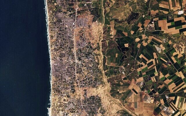 Satellite photos show new demolition within Israeli buffer zone in Gaza ...