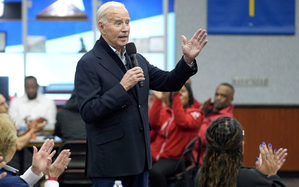 FILE: US President Joe Biden meets with UAW members during a campaign stop, Feb. 1, 2024, in Warren, Michigan. (AP/Evan Vucci) FILE: US President Joe Biden meets with UAW members during a campaign stop, Feb. 1, 2024, in Warren, Michigan. (AP/Evan Vucci)