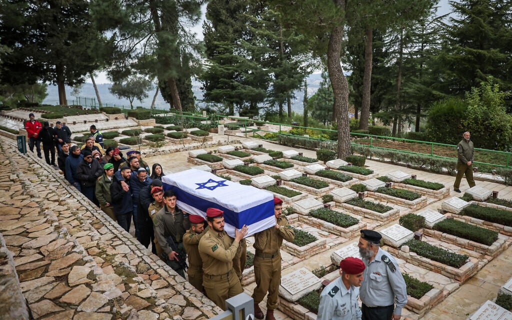 Family and friends of Israeli soldier Staff sergeant Noam Haba attend his funeral at the Mount Herzl Military Cemetery in Jerusalem on February 16, 2024. He fell in battle in the Gaza Strip. (Chaim Goldberg/Flash90)