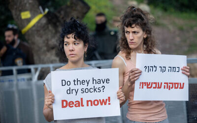 Demonstrators calling for the release of hostages held by Hamas terrorists outside the Knesset in Jerusalem, February 19, 2024 (Photo by Chaim Goldberg/Flash90)