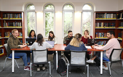 Students at Hebrew University (Credit:) Yonit Schiller)