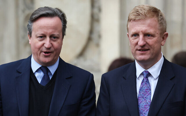 Britain's Foreign Secretary David Cameron (L) and Britain's Chancellor of the Duchy of Lancaster and Deputy Prime Minister Oliver Dowden leave Westminster Abbey in London, on March 11, 2024 (Daniel LEAL / AFP)