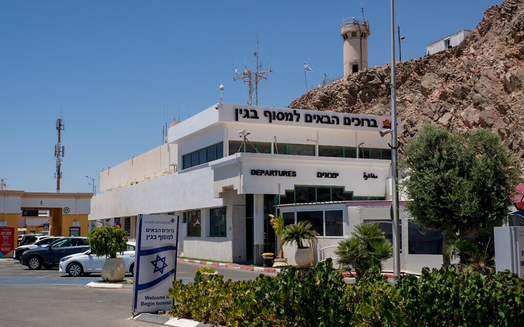 Despite travel warning, majority of returning Israelis do so via Jordan and Egypt