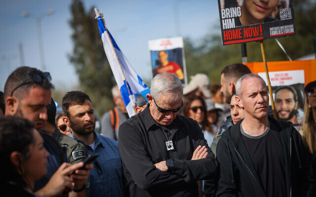 Minister Benny Gantz and families of the Israelis held hostage by Hamas terrorists in Gaza march towards Jerusalem from the city of Beit Shemesh, March 1, 2024. (Chaim Goldberg/Flash90) Minister Benny Gantz and families of the Israelis held hostage by Hamas terrorists in Gaza march towards Jerusalem from the city of Beit Shemesh, March 1, 2024. (Chaim Goldberg/Flash90)