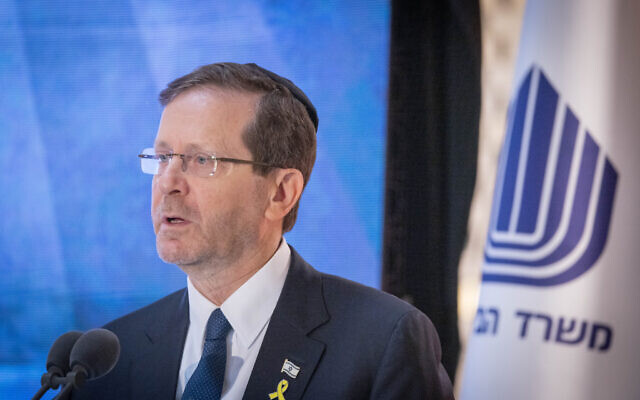 President Issac Herzog speaks during a state ceremony for fallen Israeli soldiers whose burial place is unknown at Mount Herzl Military cemetery in Jerusalem on March 17, 2024. (Chaim Goldberg/Flash90)