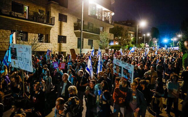 Demonstrators protest for the release of Israeli hostages held in the Gaza Strip and against the government in Jerusalem, March 30, 2024. (Chaim Goldberg/Flash90) Demonstrators protest for the release of Israeli hostages held in the Gaza Strip and against the government in Jerusalem, March 30, 2024. (Chaim Goldberg/Flash90)