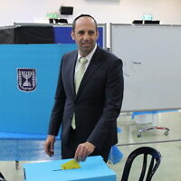 Beit Shemesh mayoral candidate Shmuel Greenberg casts his ballot in the second round of municipal elections, March 10, 2024. (Sam Sokol)