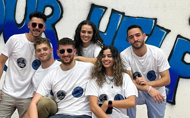 Soldiers Save Lives team, L to R: Baruch Apisdorf, Gidon Hazony, David Gani, Kaila Zimnavoda, Ariel Cohen, and Moshe Shear. (Courtesy Soldiers Save Lives)
