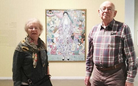 Prof. Sergey Gredeskul (left) and Dr. Victoria Gredeskul (Courtesy via Meduza)