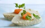 Gefilte fish, a traditional Passover food. (Mushki Brichta , CC BY-SA 4.0, Wikimedia Commons)