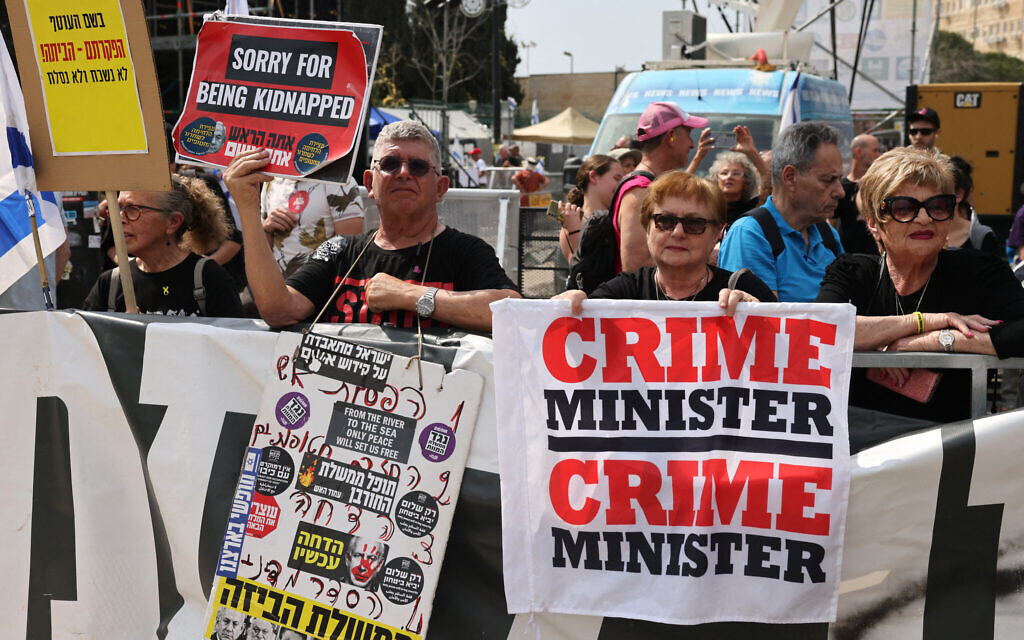 Israeli anti-government protesters stage a four-day sit-in near the parliament in Jerusalem on April 2, 2024, calling for the dissolution of the government and the return of Israelis held hostage in Gaza since the October 7 attack. (AHMAD GHARABLI / AFP)