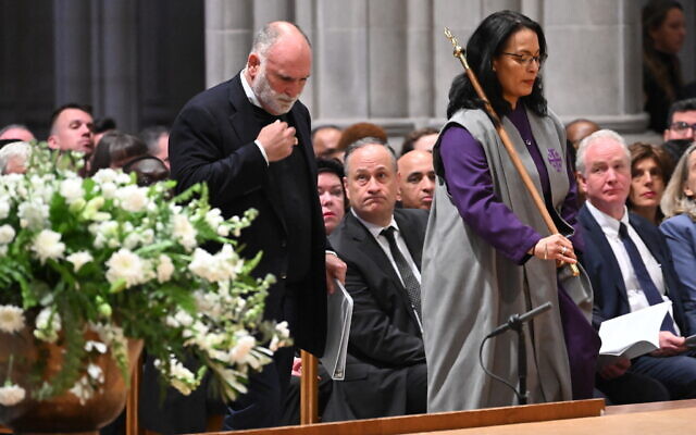 World Central Kitchen (WCK) founder Jose Andres (L) attends an interfaith memorial service for the seven WCK workers killed in Gaza, at the Washington National Cathedral, in Washington, DC, on April 25, 2024. (SAUL LOEB / AFP) World Central Kitchen (WCK) founder Jose Andres (L) attends an interfaith memorial service for the seven WCK workers killed in Gaza, at the Washington National Cathedral, in Washington, DC, on April 25, 2024. (SAUL LOEB / AFP)