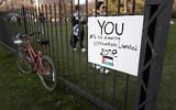 People rally on the campus of Northwestern University demanding the school divest from Israel, on April 25, 2024, in Evanston, Illinois. (Scott Olson/ GETTY IMAGES NORTH AMERICA / Getty Images via AFP)