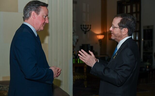 President Isaac Herzog (r) meets with UK Foreign Minister David Cameron in Jerusalem on April 17, 2024 ( Maayan Toaf / GPO) President Isaac Herzog (r) meets with UK Foreign Minister David Cameron in Jerusalem on April 17, 2024 ( Maayan Toaf / GPO)