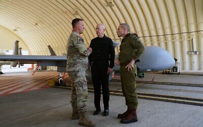 Defense Minister Yoav Gallant meets with the CENTCOM chief Gen. Michael Erik Kurilla at the Hatzor Airbase, April 12, 2024. (Ariel Hermoni/Defense Ministry) Defense Minister Yoav Gallant meets with the CENTCOM chief Gen. Michael Erik Kurilla at the Hatzor Airbase, April 12, 2024. (Ariel Hermoni/Defense Ministry)