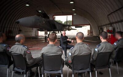 Defense Minister Yoav Gallant speaks to fighter jet pilots at the Tel Nof Airbase, April 18, 2024. (Shachar Yurman/Defense Ministry)