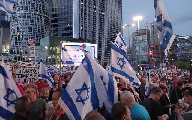 Anti-government protesters at Democracy Square in Tel Aviv, May 11, 2024. (Iddo Schejter/Times of Israel)