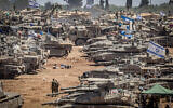 Israeli soldiers at a staging area near the Israeli-Gaza Border, southern Israel, May 9, 2024. (Flash90)