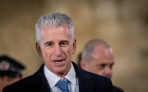 Mossad chief David Barnea at a Memorial Day ceremony at the Western Wall in Jerusalem's Old City, May 12, 2024. (Chaim Goldberg/ Flash90)