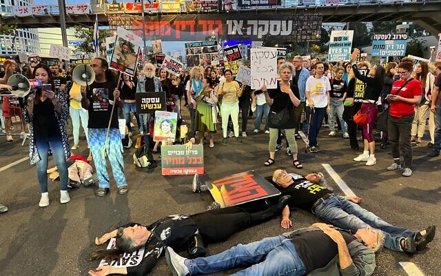 Hostages' families and their supporters calling for an immediate deal to release their loved ones block Begin Street in Tel Aviv, May 2, 2024. (Yael Gadot/Pro-Democracy Movement)