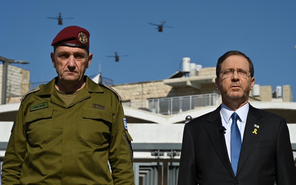 IDF chief Herzi Halevi (left) and President Isaac Herzog at an Independence Day ceremony at the President's Residence in Jerusalem on May 14, 2024. (Maayan Toaf/GPO)