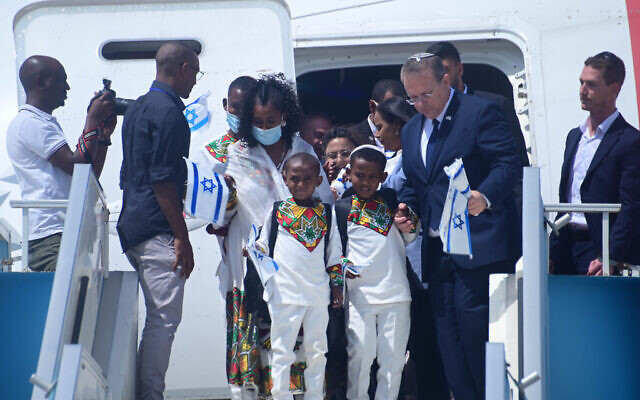Illustrative: New immigrants from Ethiopia arrive at Ben Gurion Airport near Tel Aviv, June 1, 2022. (Tomer Neuberg/Flash90) Illustrative: New immigrants from Ethiopia arrive at Ben Gurion Airport near Tel Aviv, June 1, 2022. (Tomer Neuberg/Flash90)