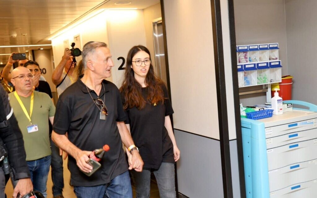 Hours after she was rescued from Hamas captivity in Gaza, freed hostage Noa Argamani arrives at Tel Aviv's Ichilov Hospital to be reunited with her mother Liora who has terminal cancer, June 8, 2024 (Ichilov Hospital)