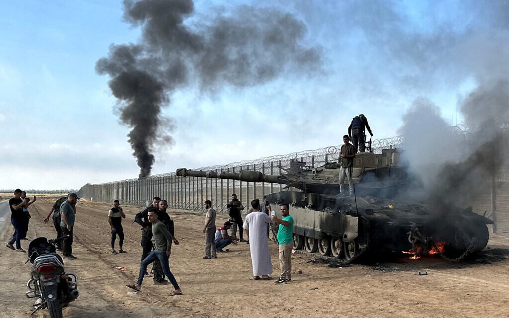 Army struggled to respond as Hamas gained control of Mopdarom base on Oct. 7 — probe
