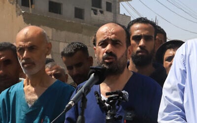 Shifa Hospital director Mohammed Abu Salmiya makes a statement after his release from Israeli prison alongside other detainees, at Nasser Hospital in Khan Younis in the southern Gaza Strip, July 1, 2024. (Bashar TALEB / AFP)